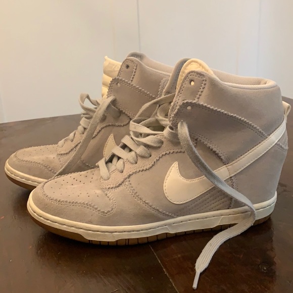 Nike Dunk Sky High Women’s Suede Wedge - Picture 1 of 6